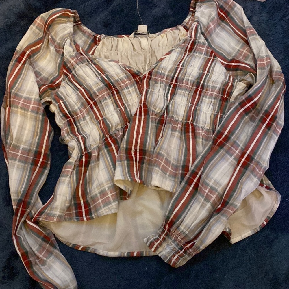 Long sleeved crop top size m from American eagle